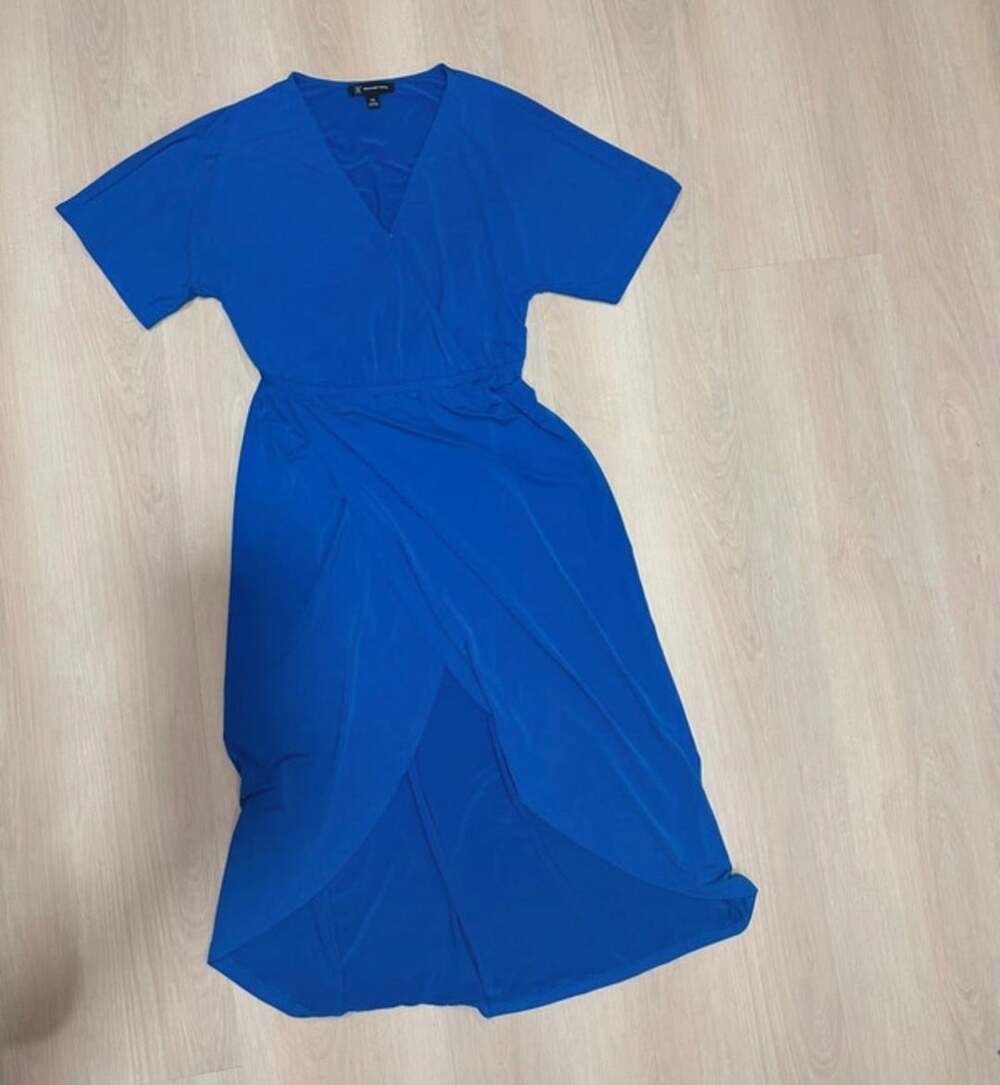 INC International Concepts Dress Size PM Blue V-Neck